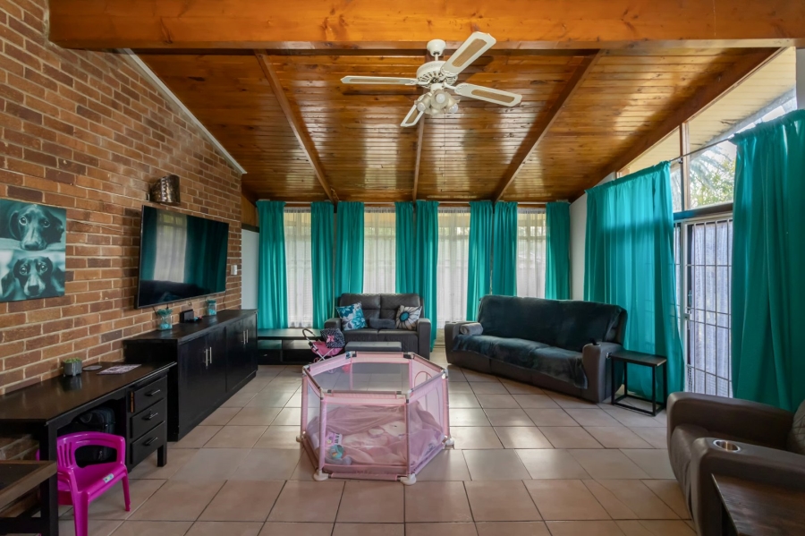 3 Bedroom Property for Sale in Wilgenhof Free State